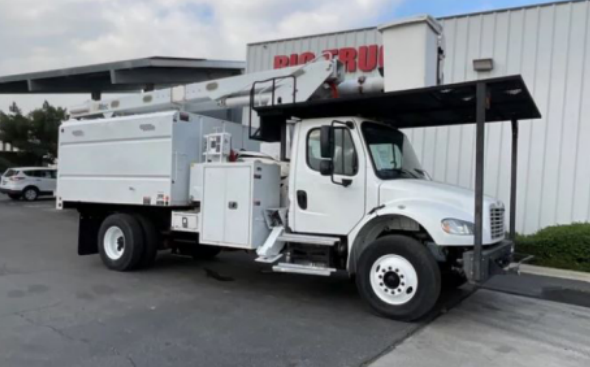 White bucket Truck